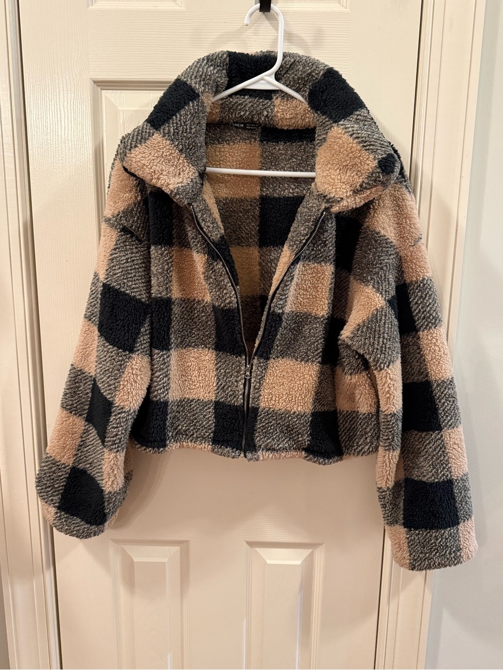 SHEIN Buffalo Plaid Sherpa Fleece Zip-Up Jacket Size Small Tan and Black